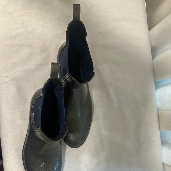 Lemon Jelly | Stylish Black Ankle Boots Good Condition - Picture 5 of 8